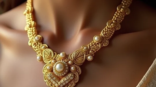 collier doré